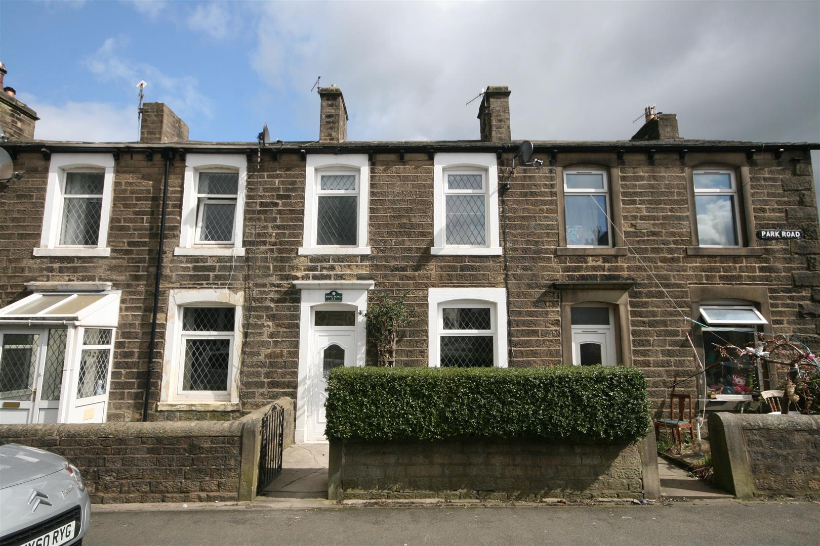 2 bedroom terraced house To Let in Barnoldswick - Main Image